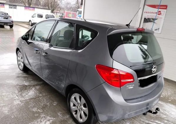 Opel Meriva cena 22300 przebieg: 157000, rok produkcji 2015 z Rzeszów małe 79